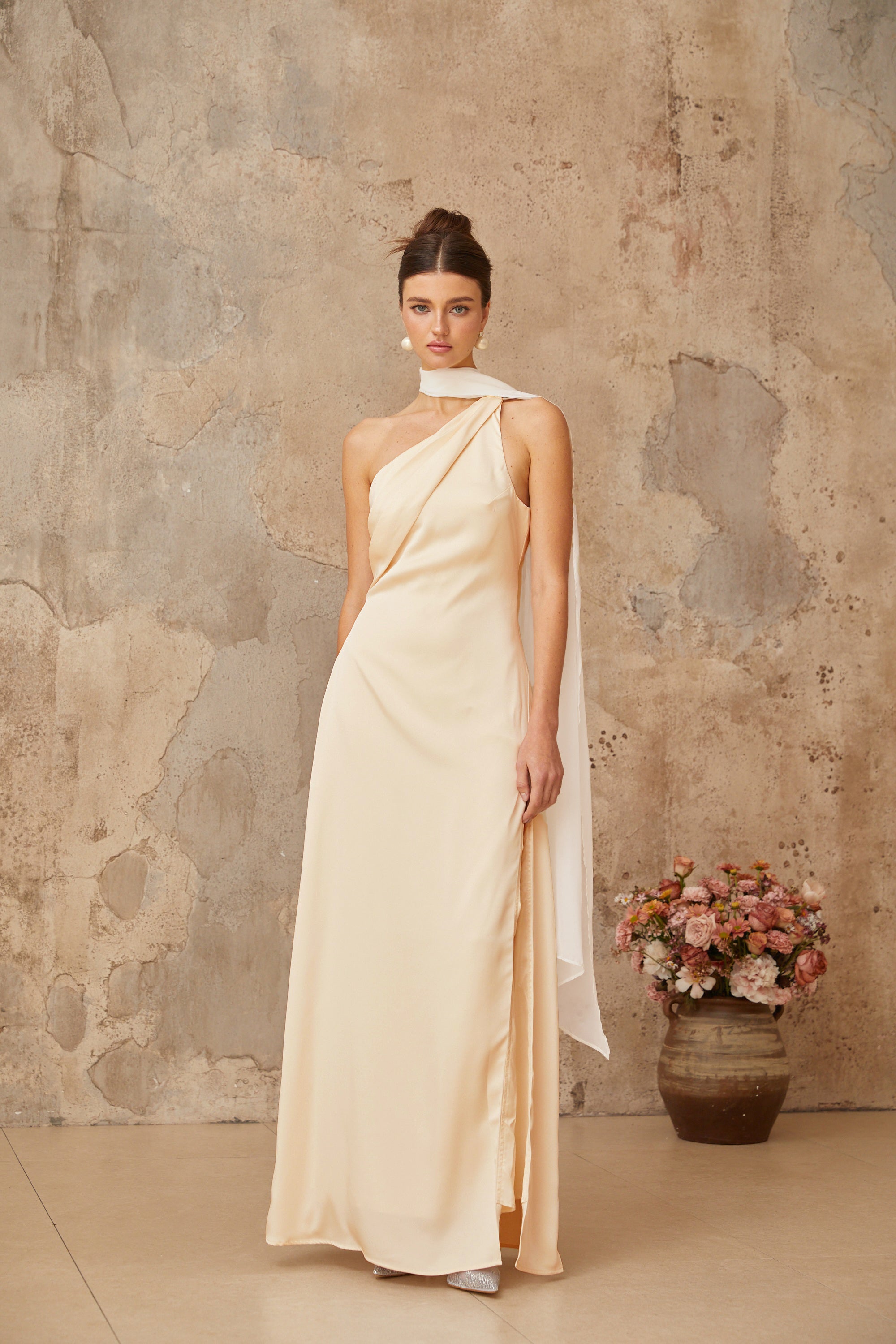 Thérèse neutral scarf-design satin maxi dress – Miss Rosier