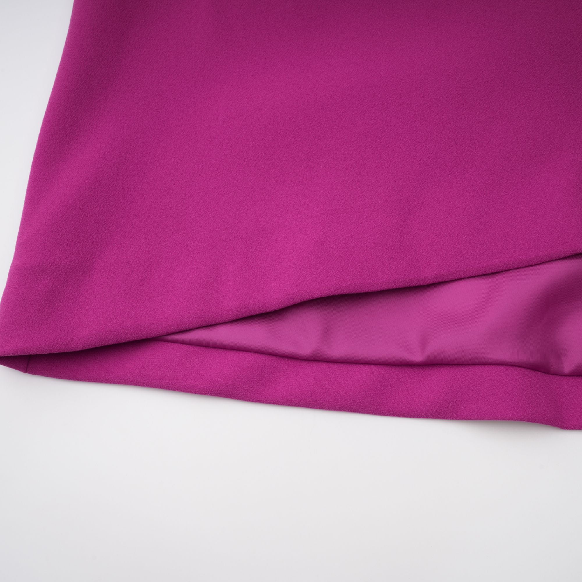 Majestueuse Fuchsia Keyhole-Detail Mermaid Gown