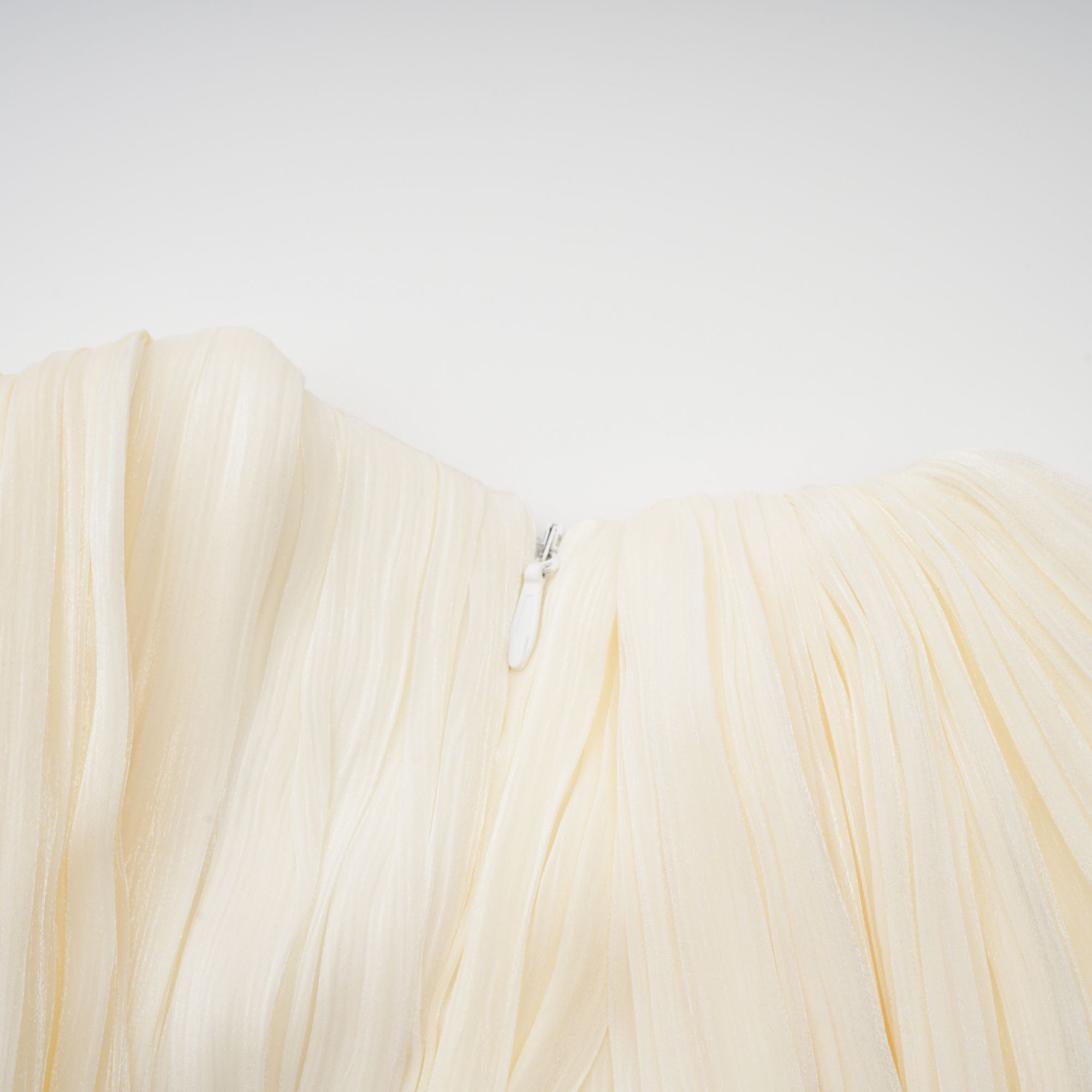 Cyrielle Pleated Mini Dress with Ribbon Design Accent