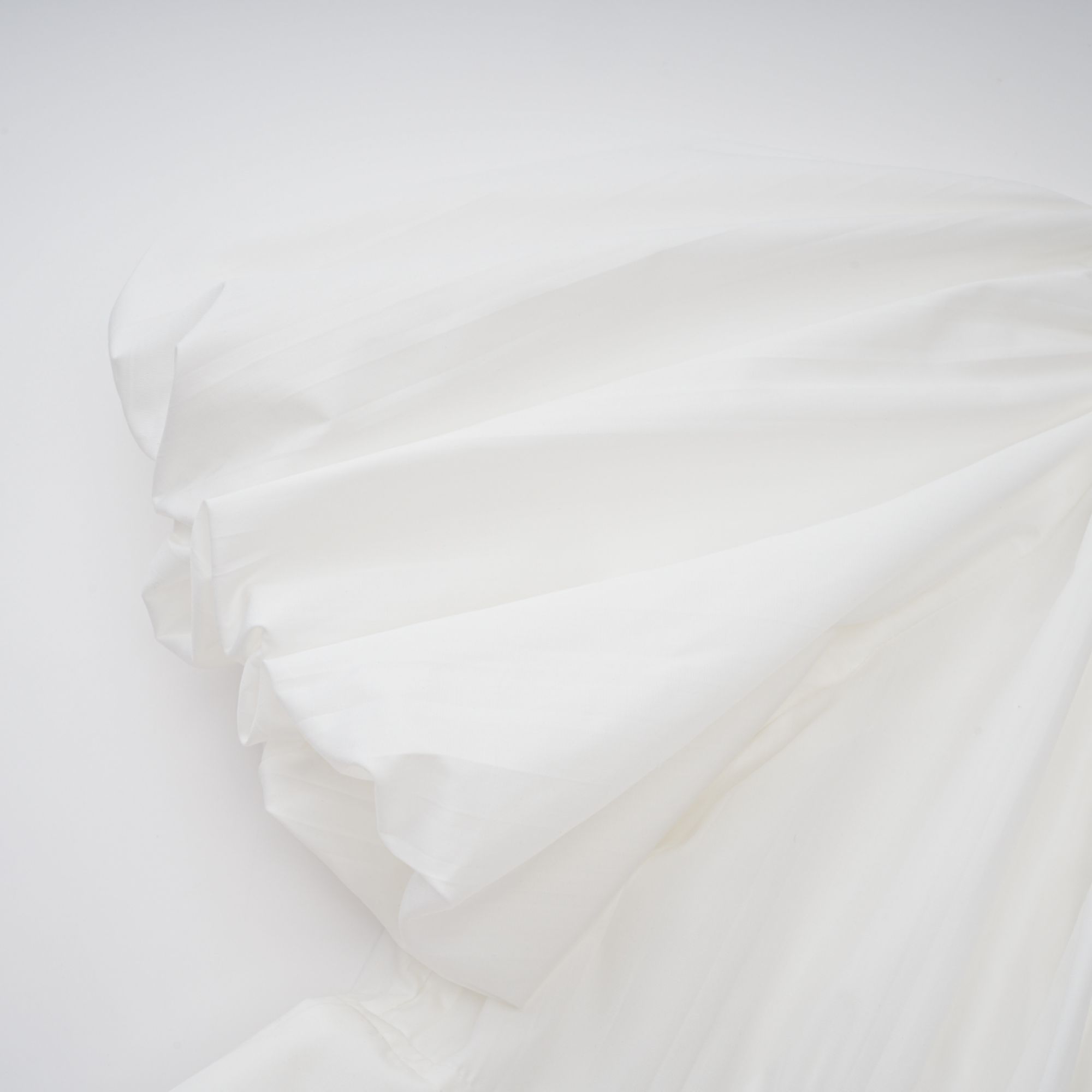 Vienne White Lace-Up Pleated Maxi Dress