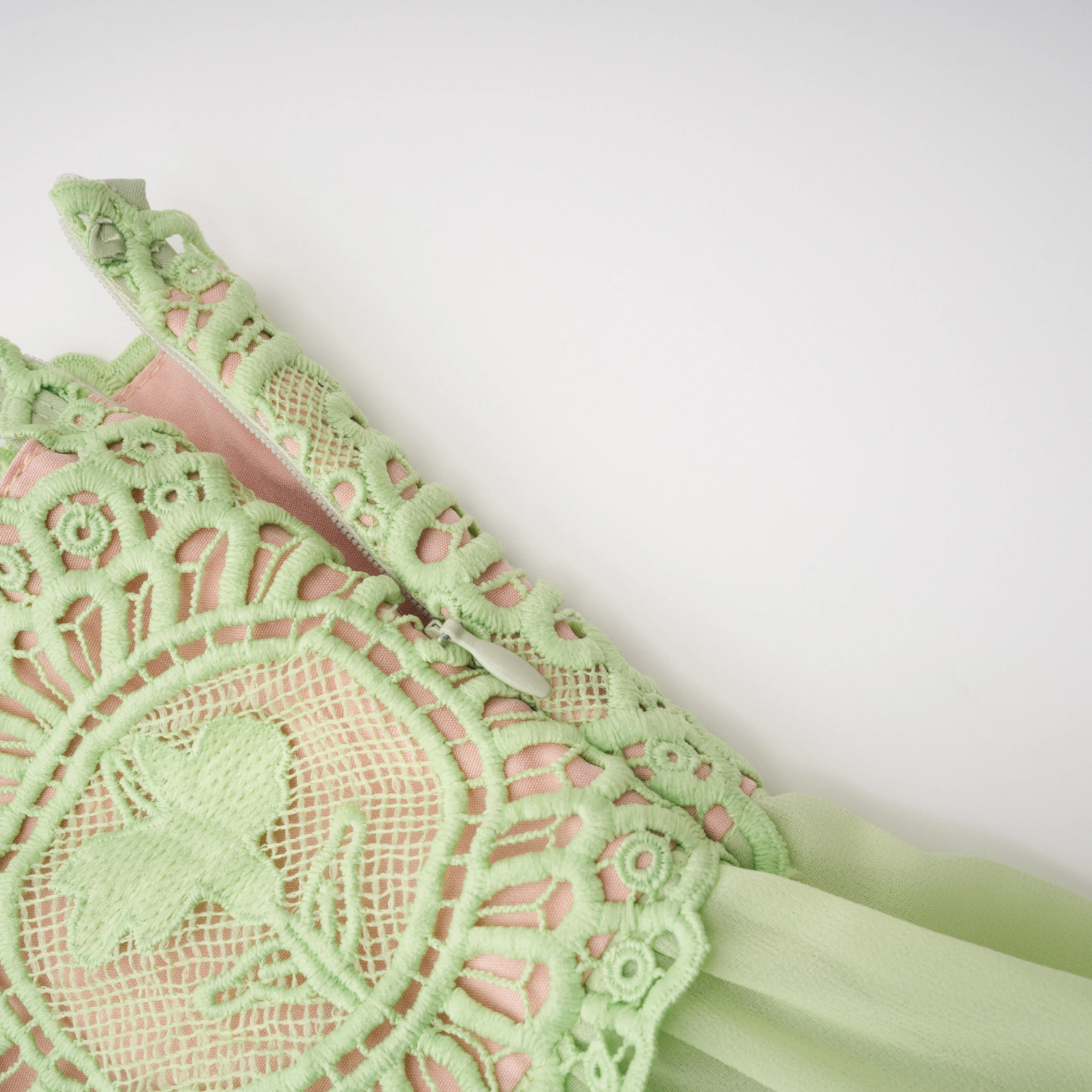 Luciana Emerald Green Sleeveless Maxi Dress with Lace Panels