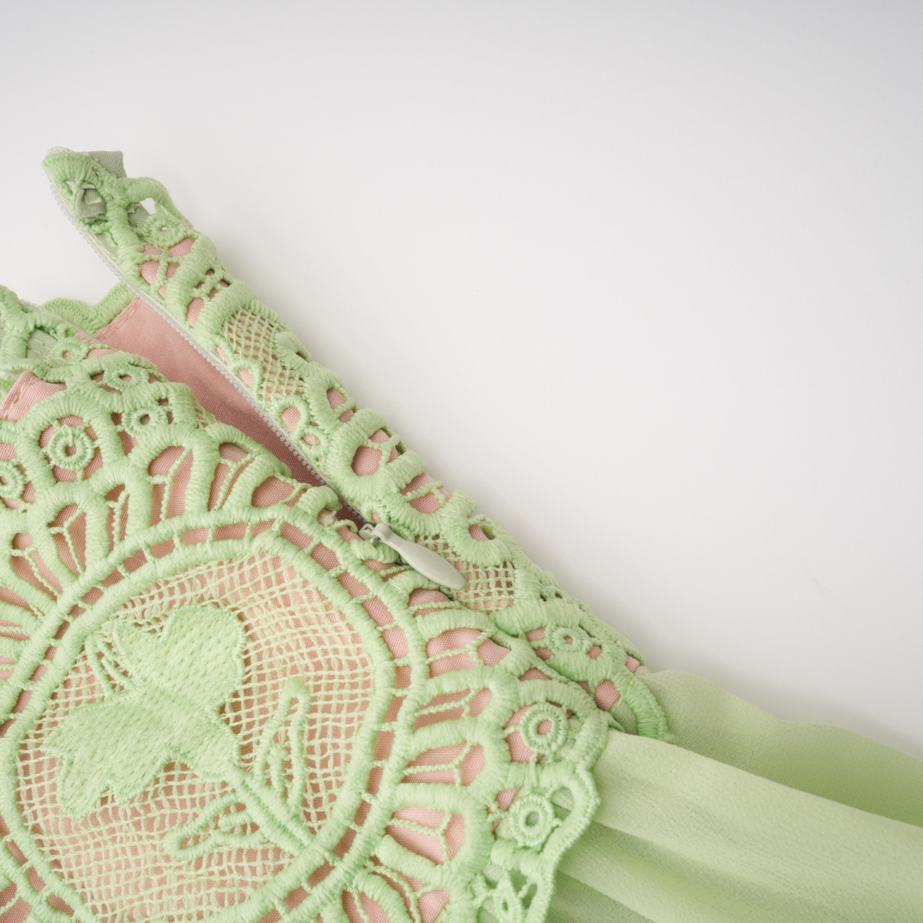 Luciana Emerald Green Sleeveless Maxi Dress with Lace Panels